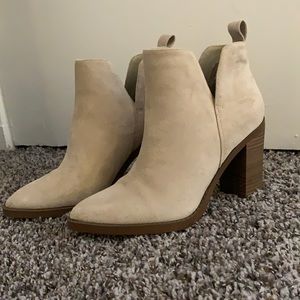 Beige Suede Ankle Booties Forever 21 Size 7.5